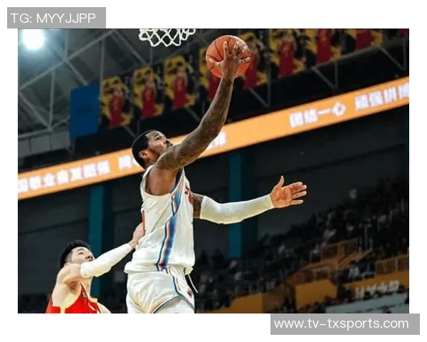 亨特表现低迷仅得4分加时赛被弃用球队遭遇失利